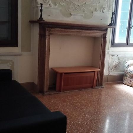 Appartamenti Paradiso Veneţia Exterior foto